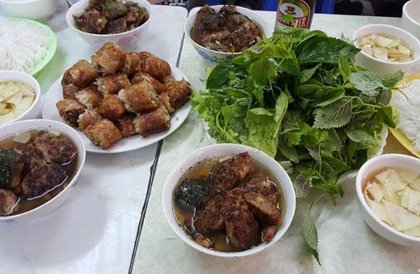 Bún Chả Hương Liên Top 14 quán bún chả siêu ngon ở Hà Nội bạn nên thử