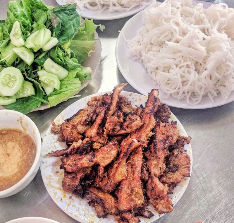 Bún Chả Xuân Tứ