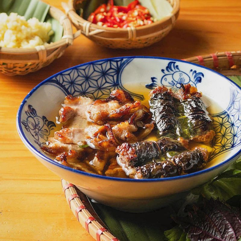 Bún Chả Que Tre Bình Chung