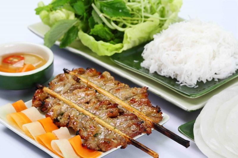 Quán bún chả ngon nổi tiếng Hà Nội