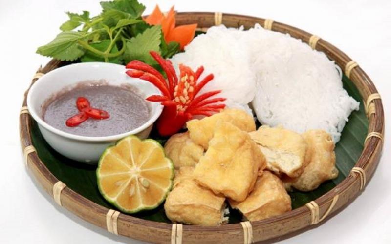 Bún đậu mắm tôm-Chợ Cố Đạo (Hải Phòng).