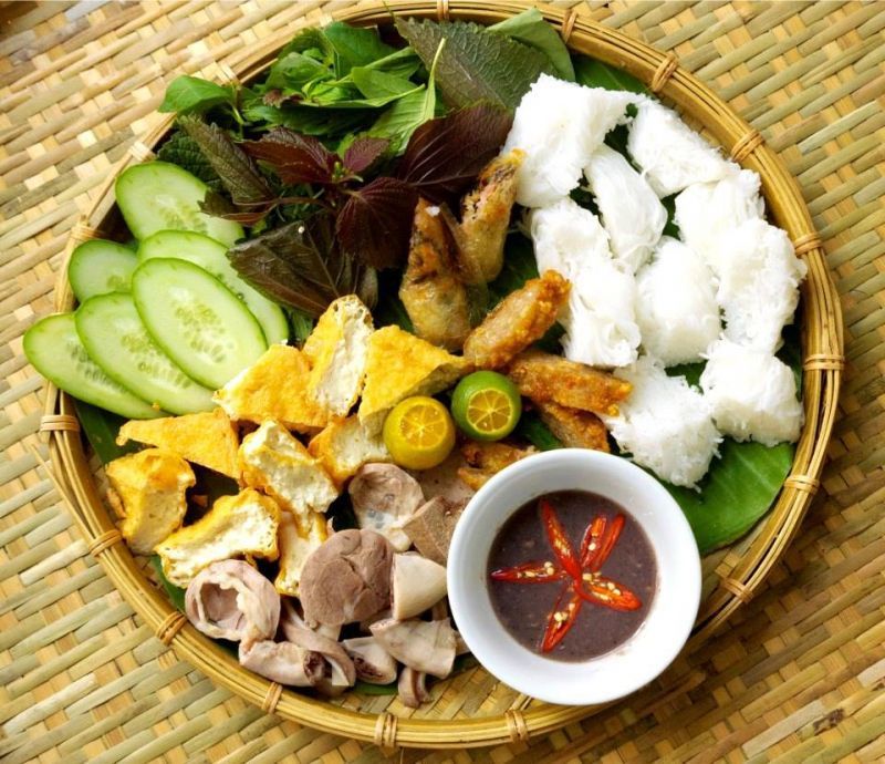 Bún Đậu Mắm Tôm Ba Mẹ Con