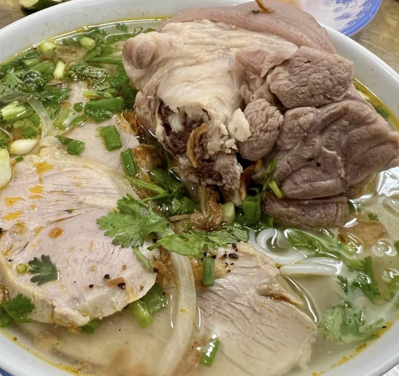 Bún giò heo 401
