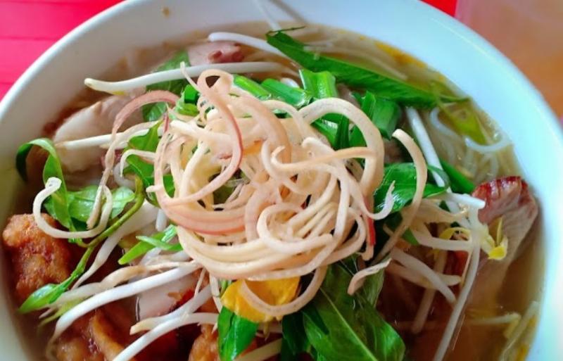 Bún mắm hấp dẫn, thơm ngon