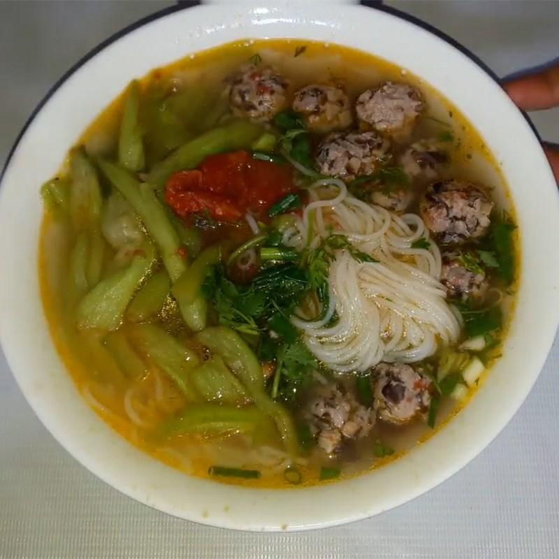 Bún mọc dọc mùng