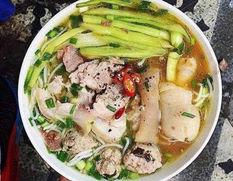 Bún mọc dọc mùng Hàm Long