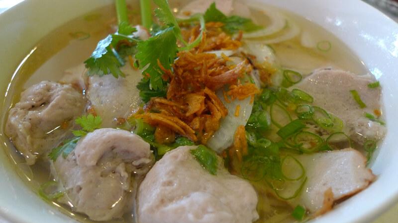 Bún mọc Mây