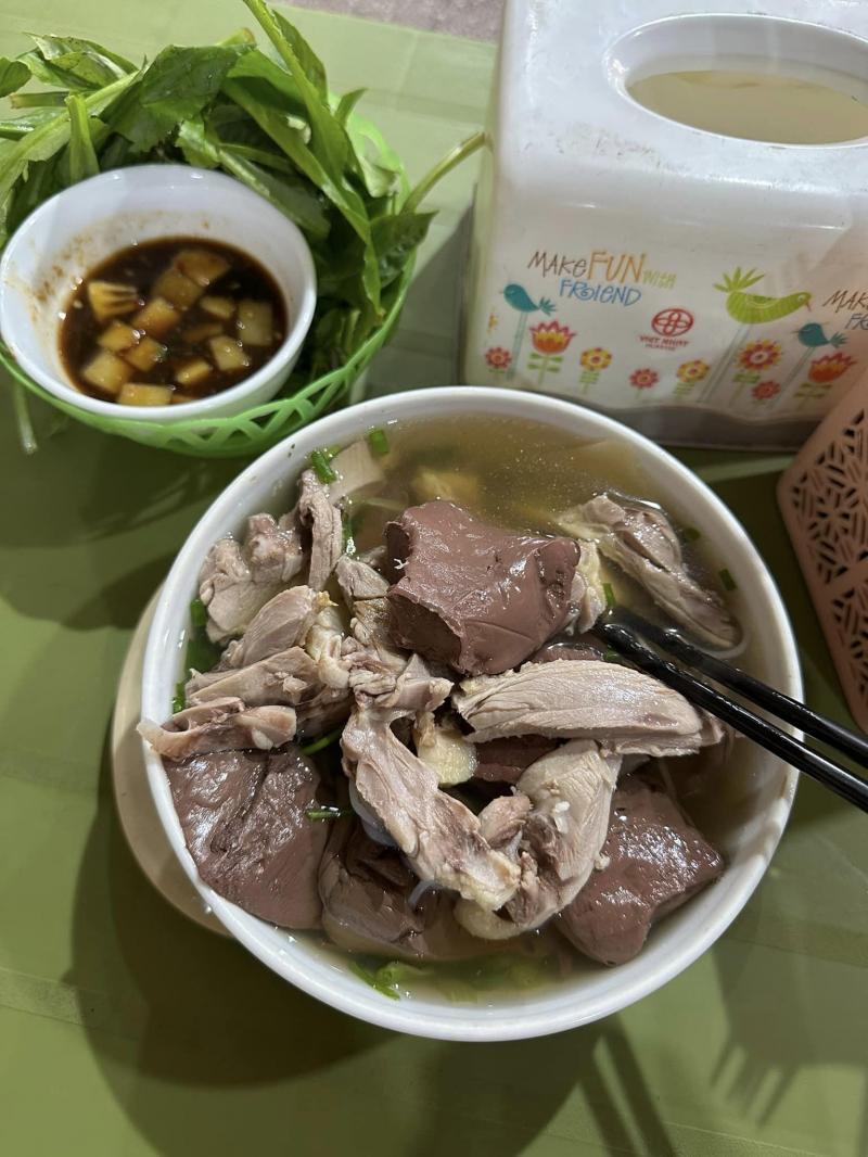 Bún ngan Bà Hằng