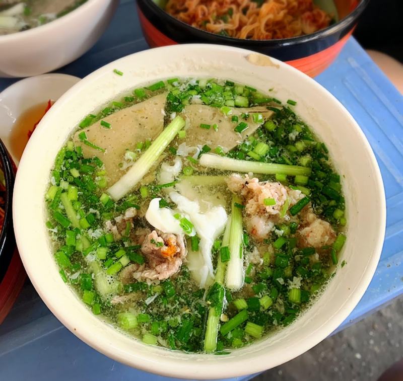 Bún Nước Cô Có