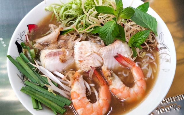 Bún nước lèo Cà Mau