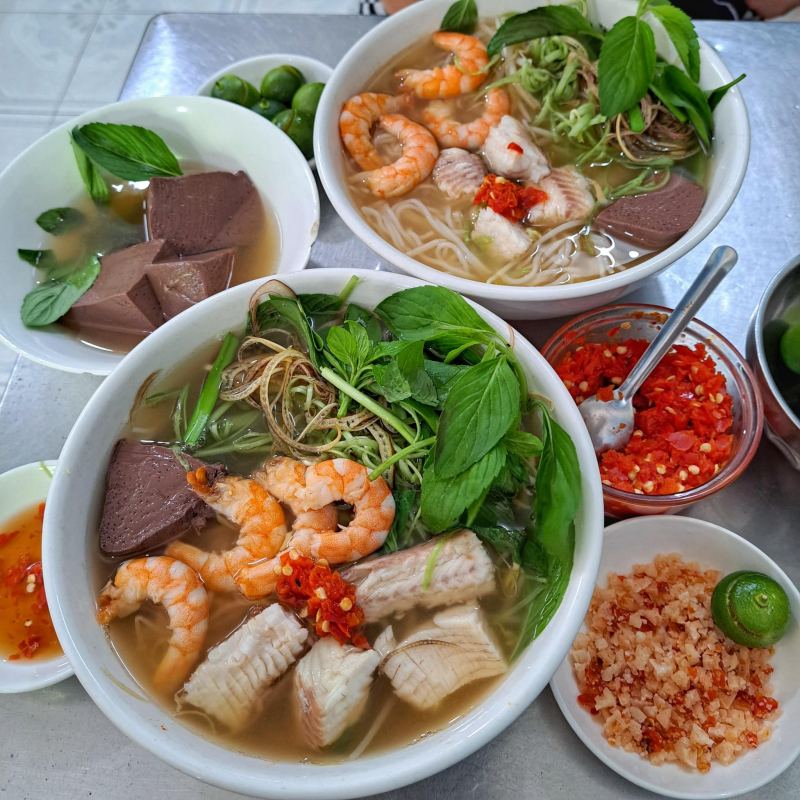 Bún Nước Lèo Cà Mau