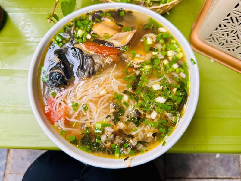 Bún ốc cô Huệ