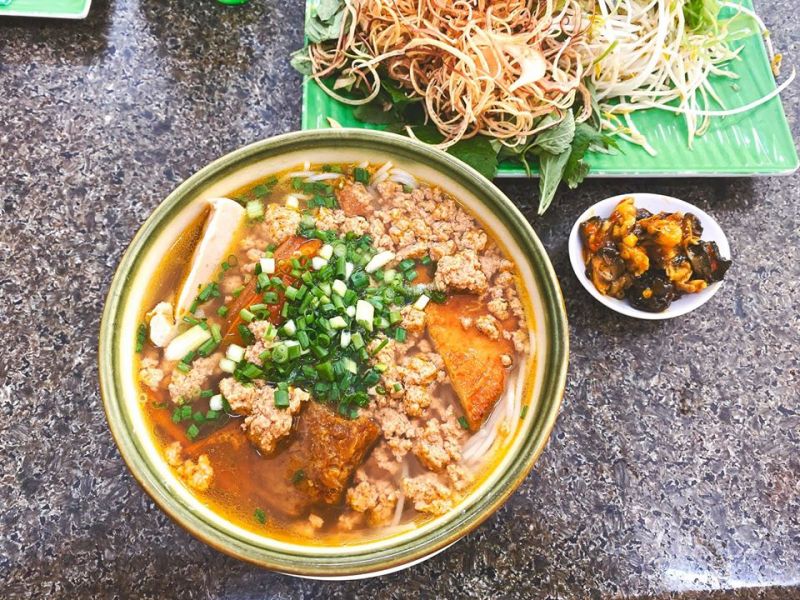 Quán bún riêu ngon ở quận 1, TP.HCM