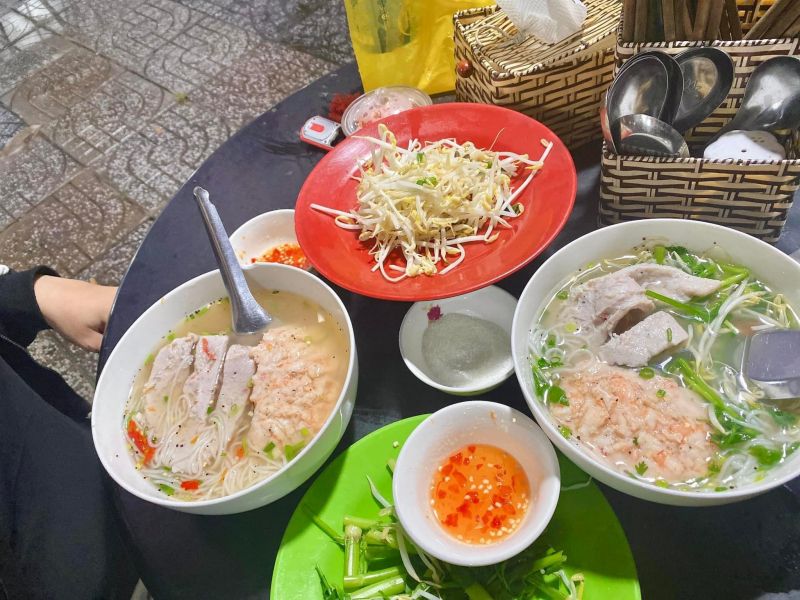 Bún Quậy Trân Trần