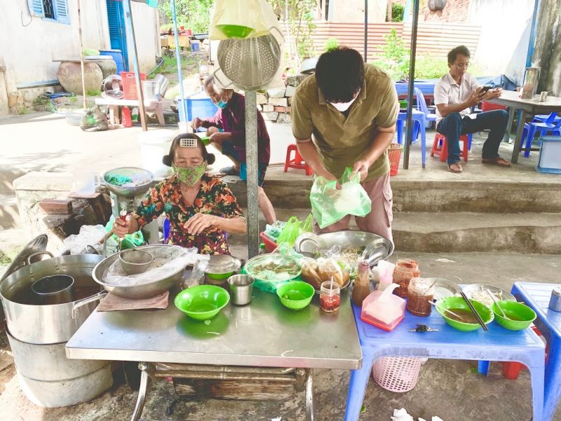 Bún riêu cua Bà Ba