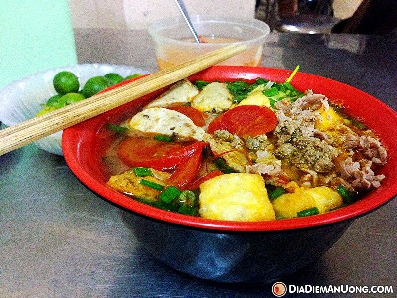 Bún riêu Bà Téo