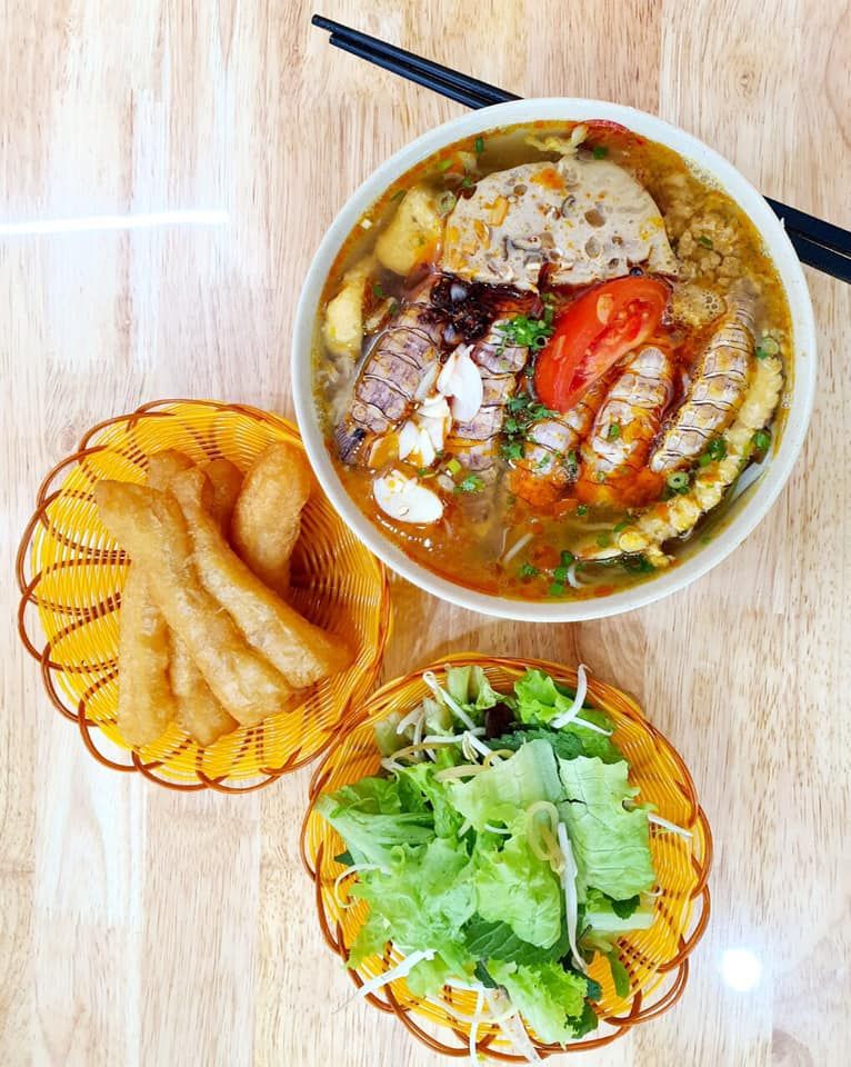 Bún riêu Bề Bề