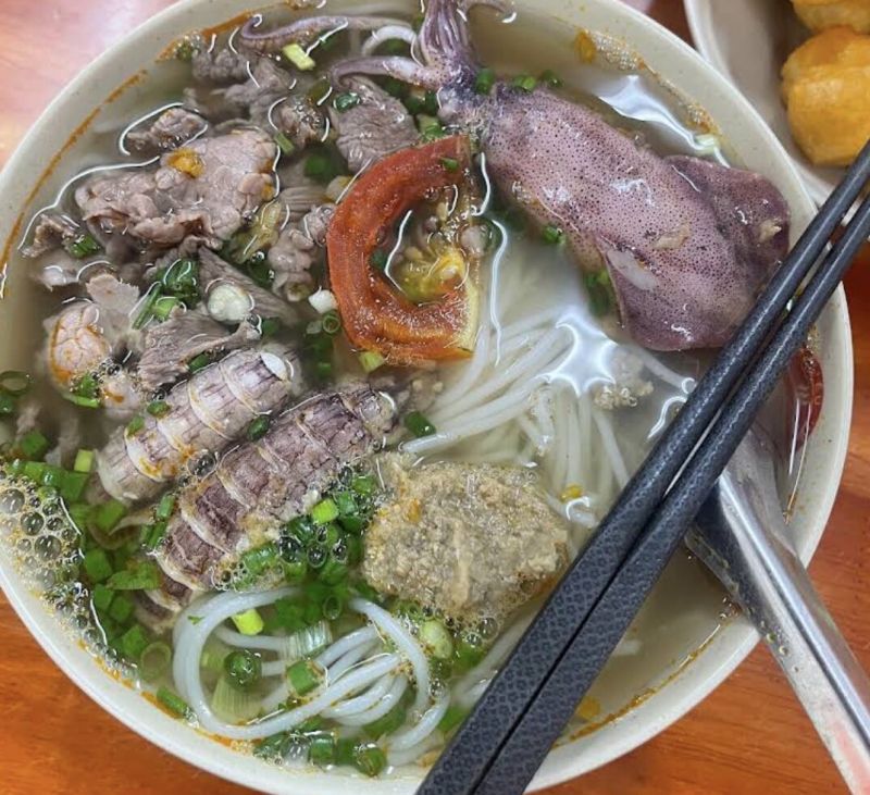 Bún Riêu Bề Bề Tiến Huân