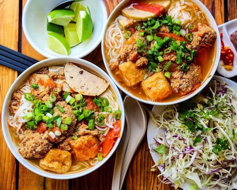 Bún riêu cua - Bún chả Hải Dương