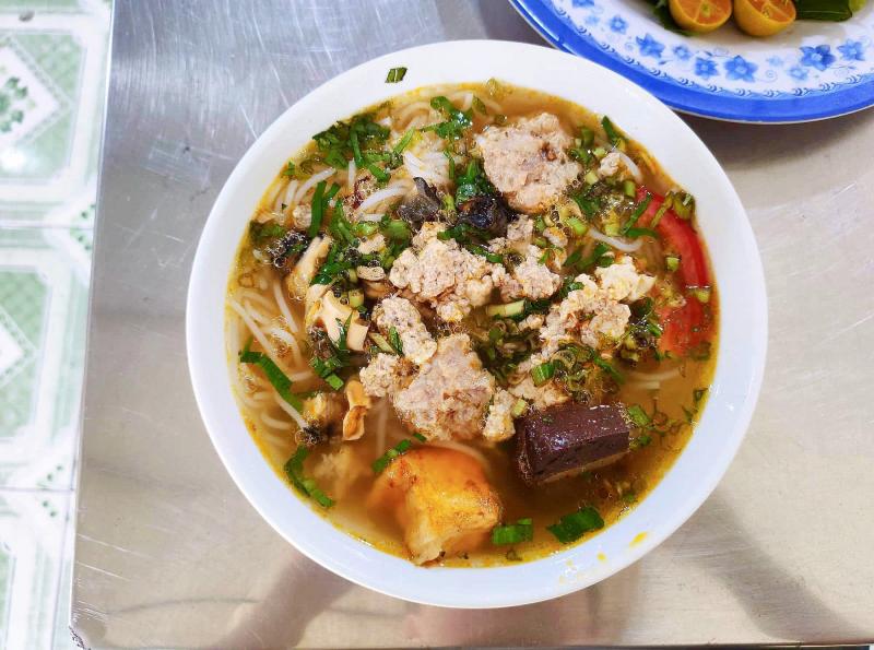 Bún riêu cua đồng 146 Quán Thánh