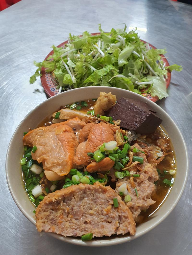 Bún Riêu Chị Hương