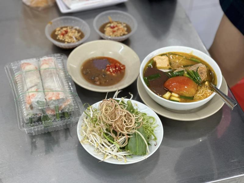 Bún Riêu Gánh