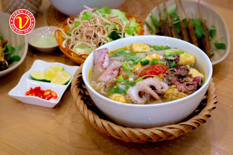 Bún Riêu Hải Sản - Vương Thủy