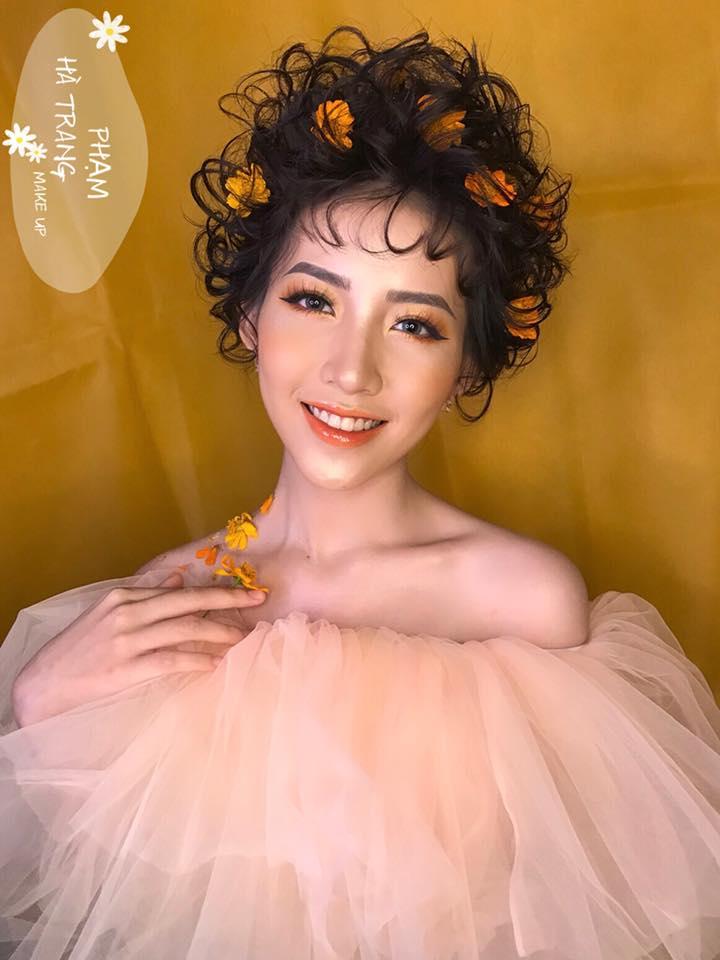 ﻿Phạm Hà Trang make up (Bun Studio)