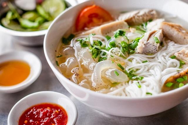 Bún sứa chả cá