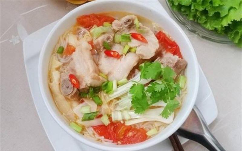 Bún sườn chua