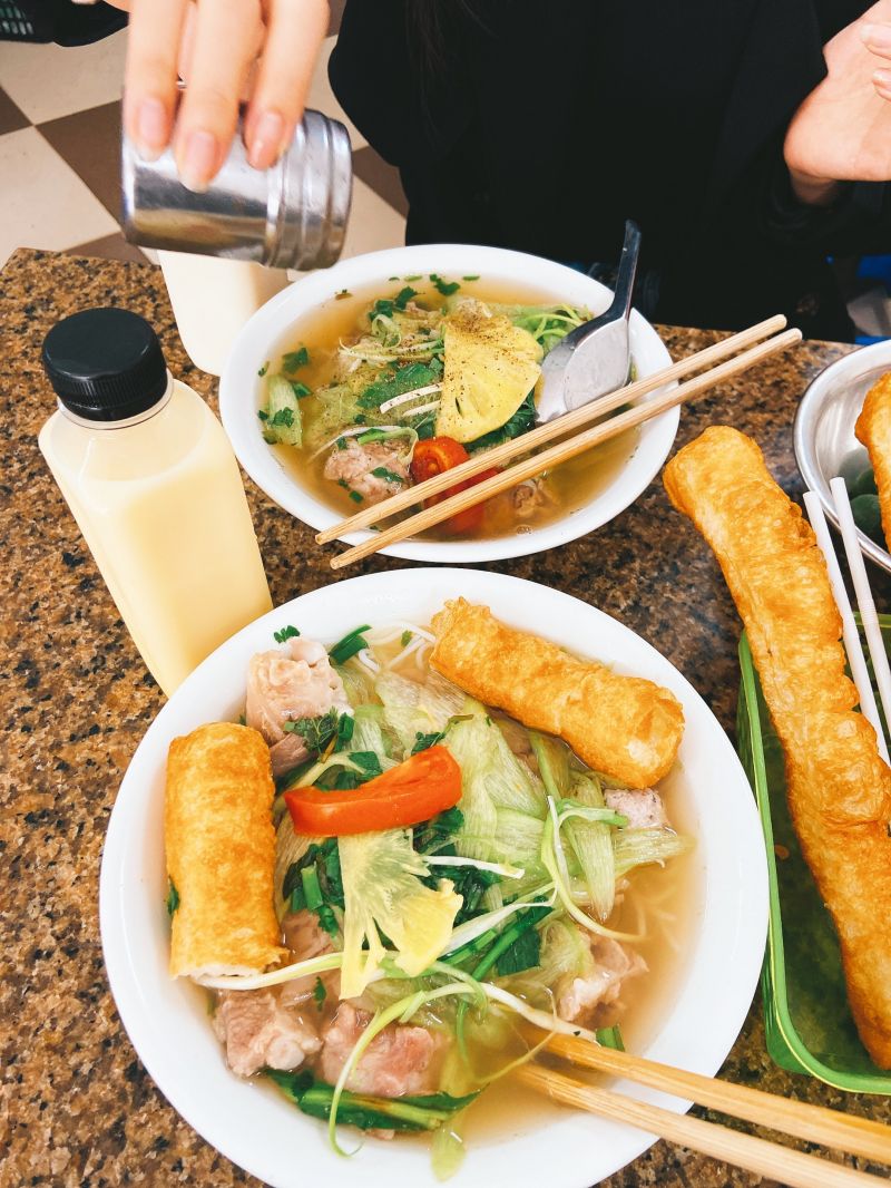 Bún Sườn Chua Xã Đàn