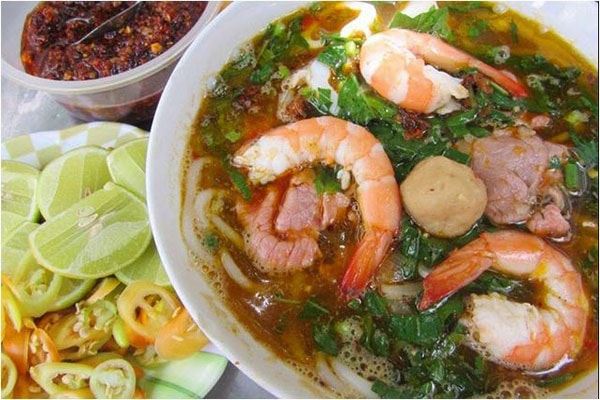 Bún Thái hải sản Kiều Trang