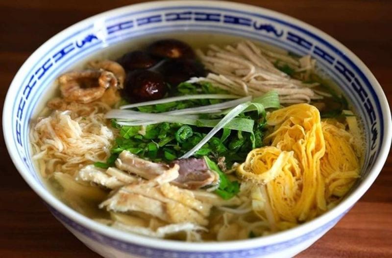 Bún thang Bà Đức – Số 28 Liễu Giai, Ba Đình – 30k/bát