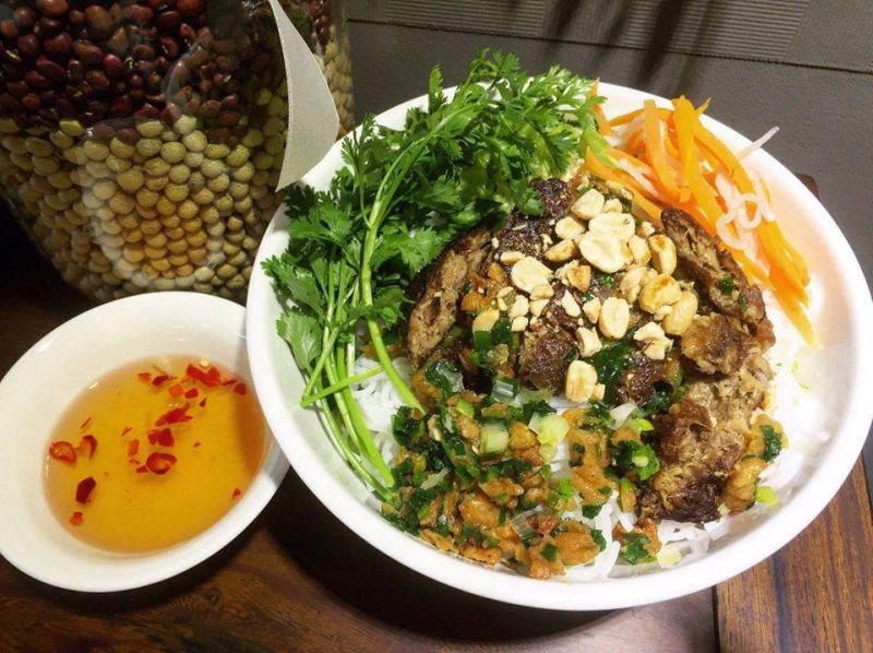 Bún thịt nướng chay