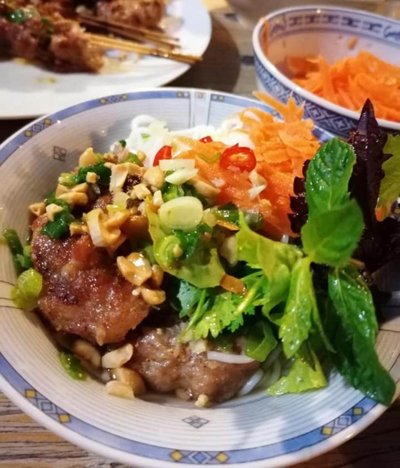 Bún thịt nướng HỒNG PHÁT