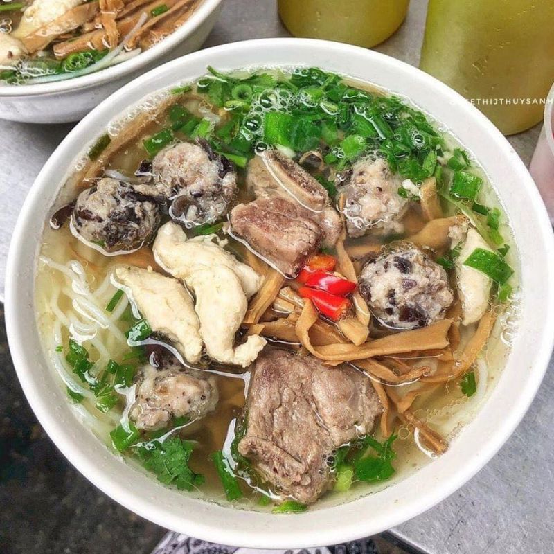 Bún Tiến Già