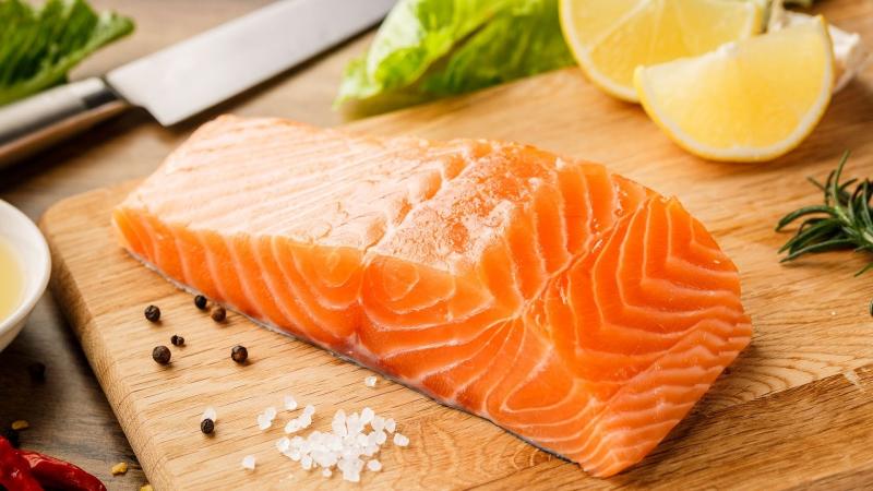 Cá hồi chứa nhiều axit béo Omega 3