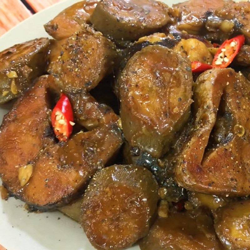 Cá lóc kho chuối xanh