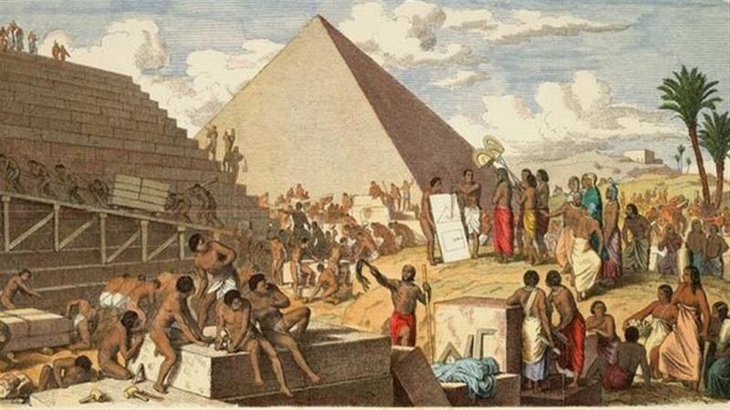 Pyramids built by hired workers