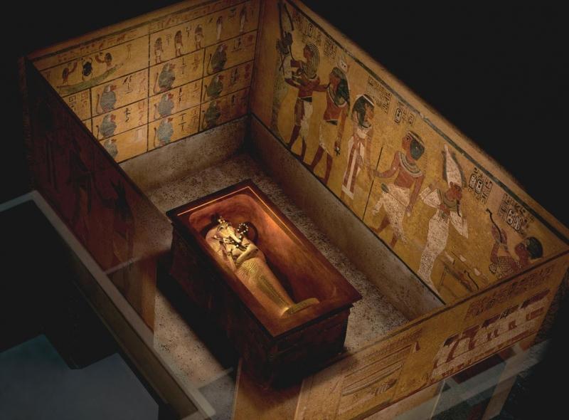 Trong thời gian sau, các Pharaong đã nhân từ hơn trong việc thay thế nô lệ sống bằng những bức tượng nhỏ