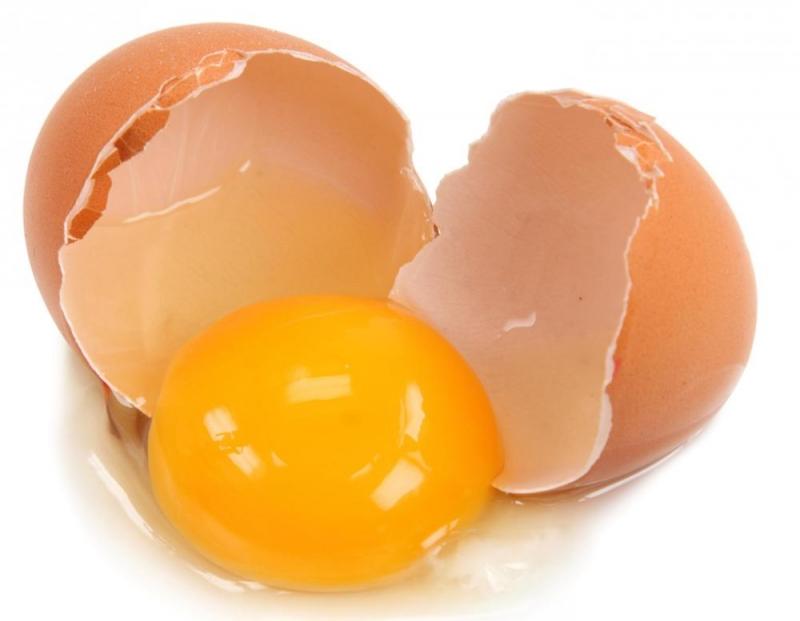 Trứng gà không những có chất dinh dưỡng cao mà còn có công dụng trị chứng ho lâu ngày và các bệnh về đường hô hấp