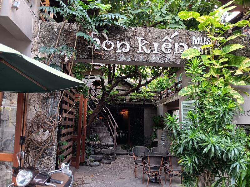 Cafe Hòn Kiến