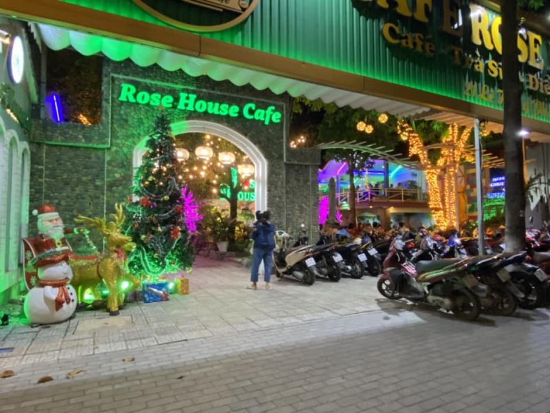 Cafe Rose House