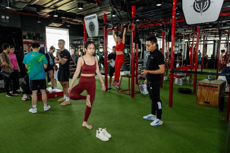 California Fitness & Yoga Centers Vietnam (Mipec Riverside)