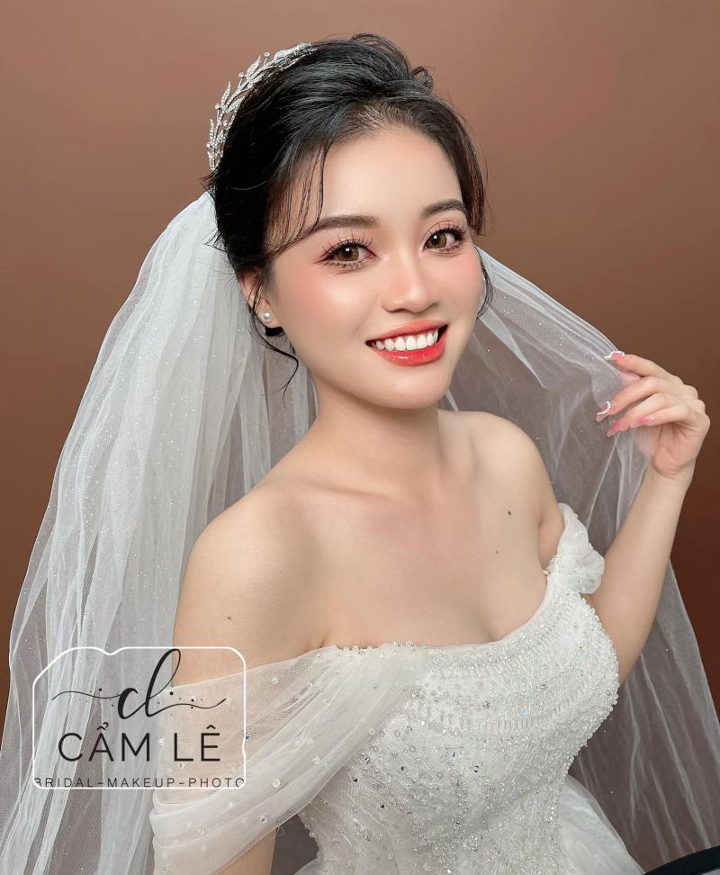 Cẩm Lê Makeup