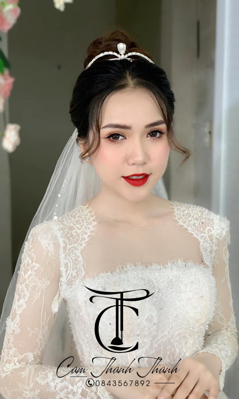 Cam Thanh Thanh make up (Studio cô dâu xinh NT)