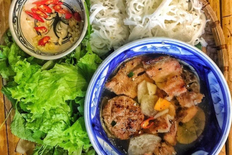 Cẩm Tú - Bún chả Hà Nội