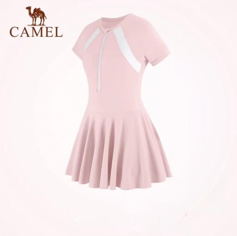 Thương hiệu thời trang Camel thể hiện sự phóng khoáng, mạnh mẽ trong cách ăn mặc, nhưng vẫn toát lên vẻ đẳng cấp