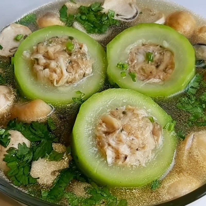 Canh bầu nhồi thịt chay