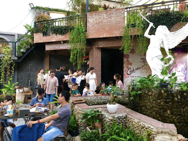 Cánh Nâu Garden Cafe